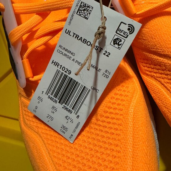 Adidas UltraBoost 22 Running Shoes Flash Orange White Mens Size HR1029 NEW